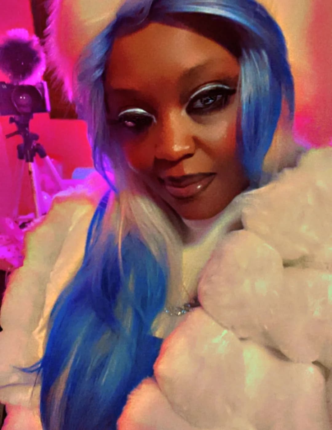 Ms.Blue image