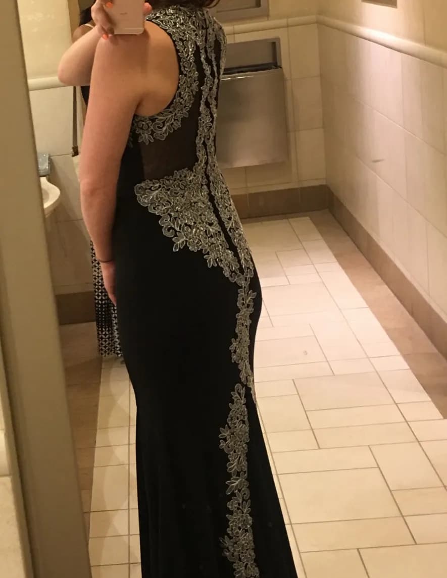 Erin Cummings image